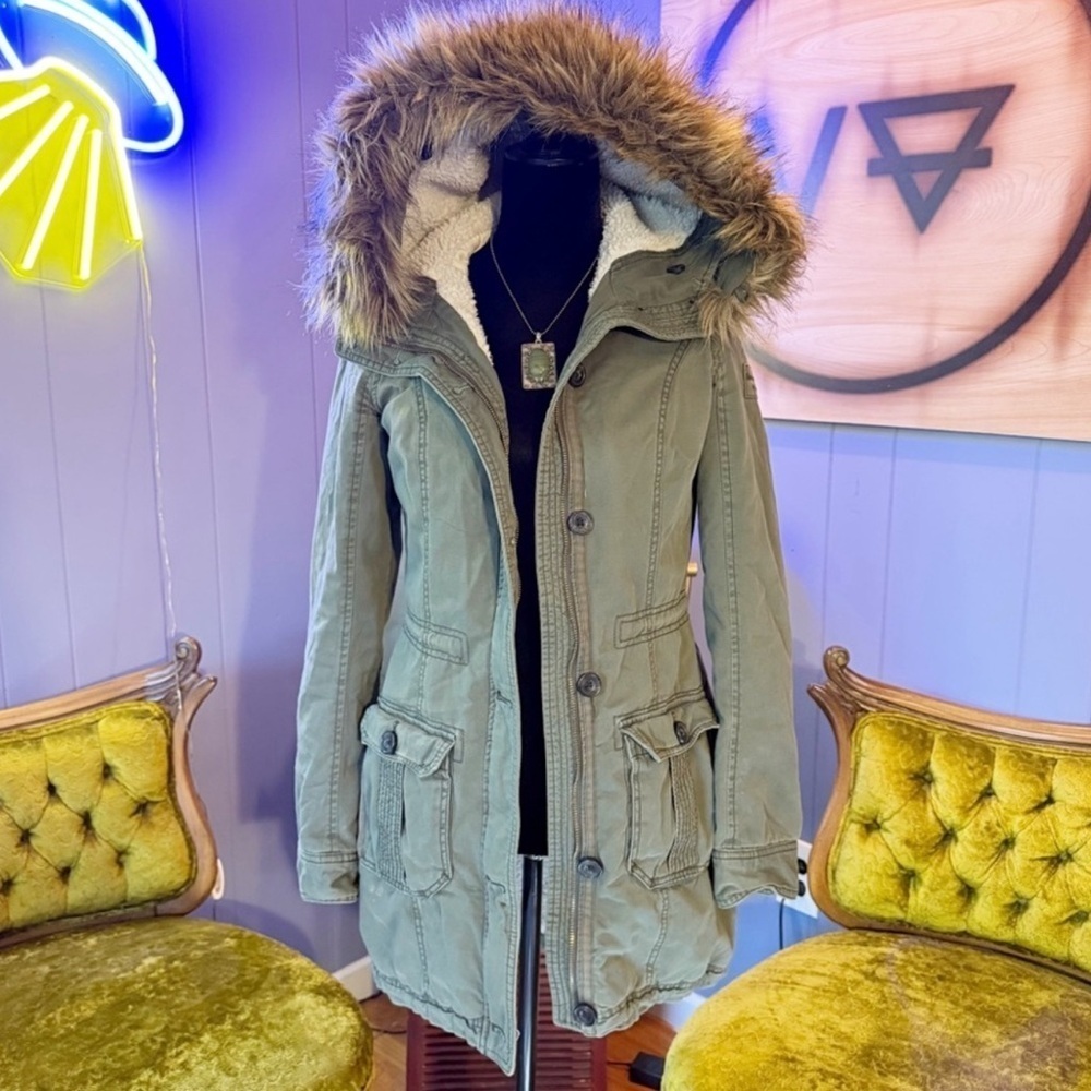 Vintage Y2K Abercrombie & Fitch Green Utility Sherpa Lined Fur Hood Jacket